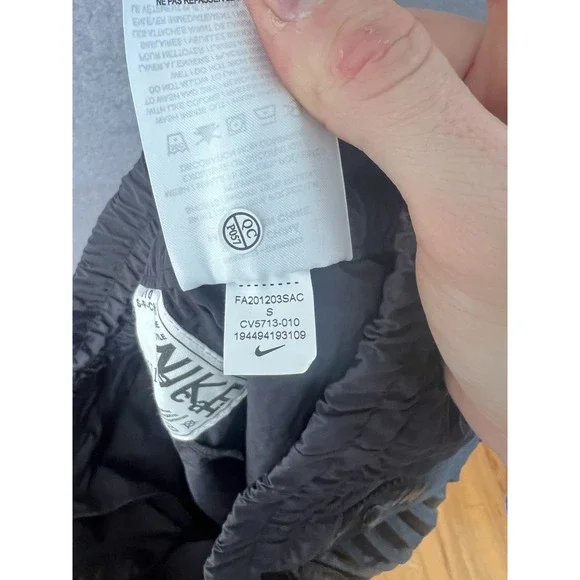 Nike x Sacai Womens Pleated Skirt CV5713-010 Black Small $500 EUC